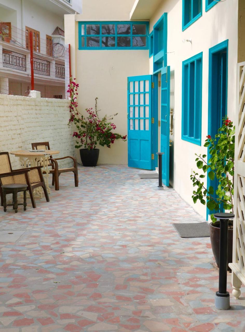 Готель Mango Tree Courtyard Деградун Екстер'єр фото